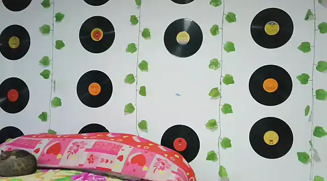 Darlyhooper1- online show from 02-26-25, 05:28
