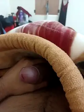 Pussy  1lover69 online show from 01-01-25, 05:33