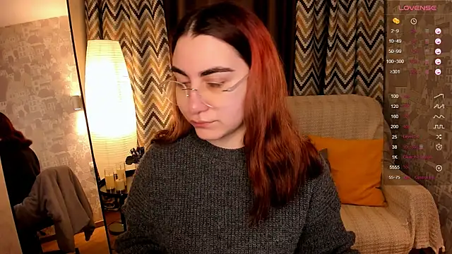 hannacheekss  online show from 11-06-25, 02:01