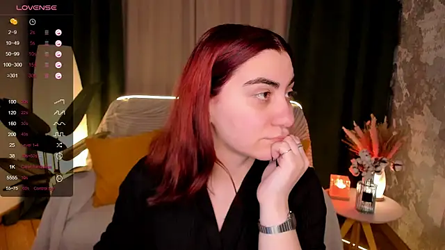 hannacheekss  online show from 12-03-25, 02:08