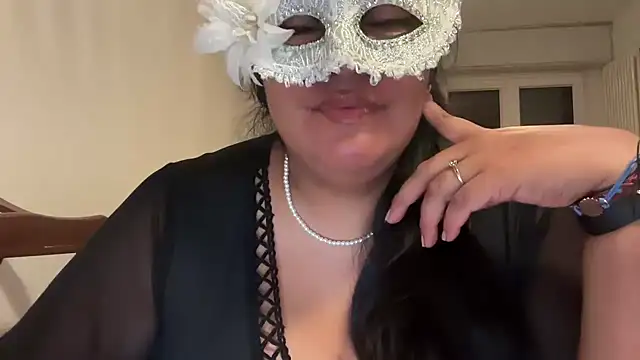 Snapshot of MashaCL chatting on 10-14-25, 05:14 MashaCL online show from 10-14-25, 05:14