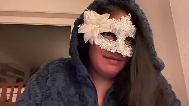 Snapshot of MashaCL chatting on 10-20-25, 05:35 MashaCL online show from 10-20-25, 05:35