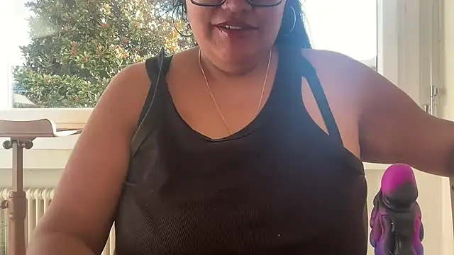 Snapshot of MashaCL chatting on 11-03-25, 08:26 MashaCL online show from 11-03-25, 08:26