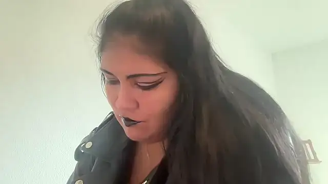 Snapshot of MashaCL chatting on 11-09-25, 08:56 MashaCL online show from 11-09-25, 08:56