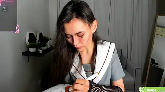 Emily Strikeee online show from 12-07-24, 12:56