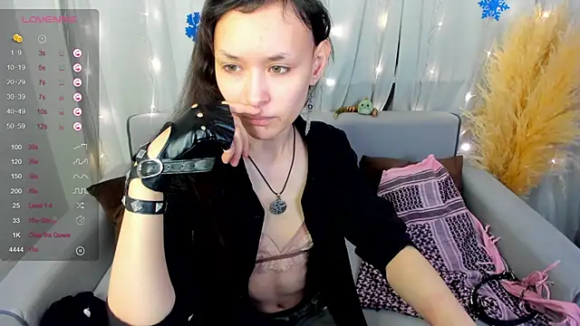 Emily Strikeee online show from 12-30-24, 09:48