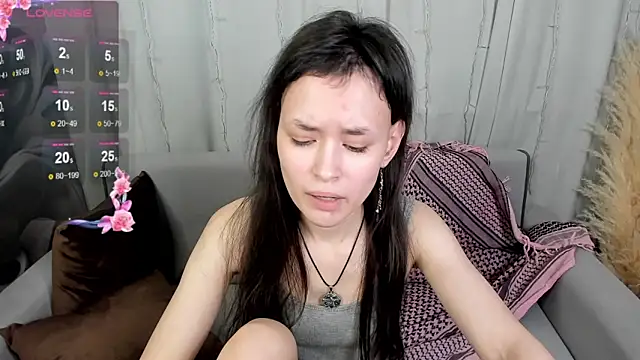 Emily Strikeee online show from 01-17-25, 12:31