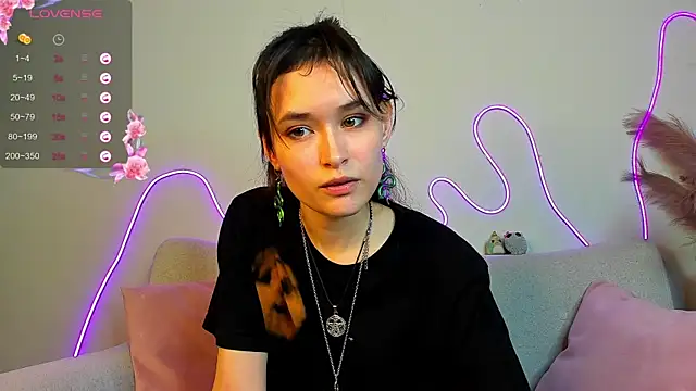 Emily Strikeee online show from 02-11-25, 01:20