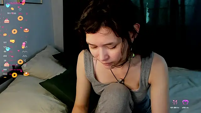 Emily Strikeee online show from 10-03-25, 08:55