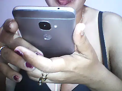 layanah12 online show from 01-26-25, 06:58