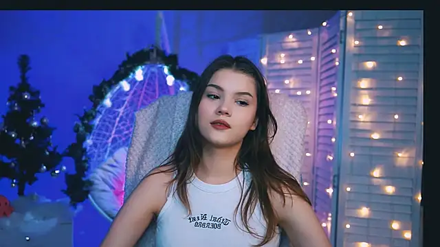 Snapshot of EvaThopson chatting on 12-14-24, 10:34 EvaThopson online show from 12-14-24, 10:34