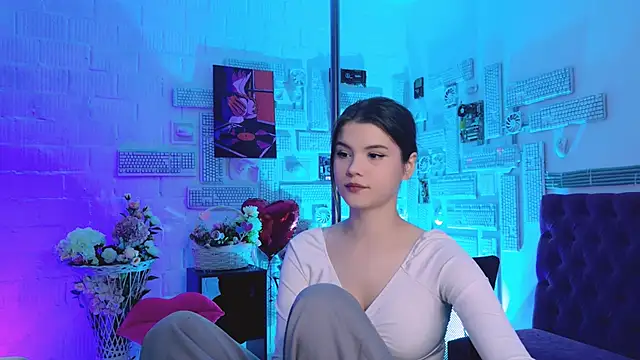 Snapshot of EvaThopson chatting on 02-19-25, 03:16 EvaThopson online show from 02-19-25, 03:16