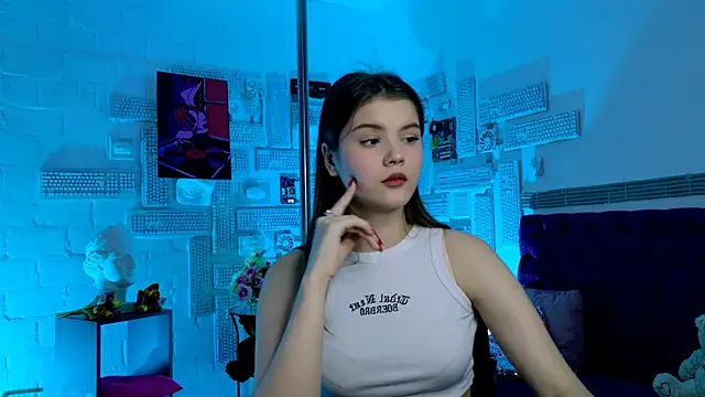 Snapshot of EvaThopson chatting on 03-10-25, 01:21 EvaThopson online show from 03-10-25, 01:21