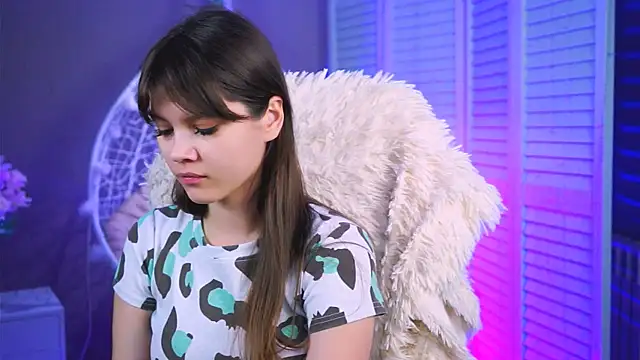 EvaThopson online show from 02-14-26, 06:10