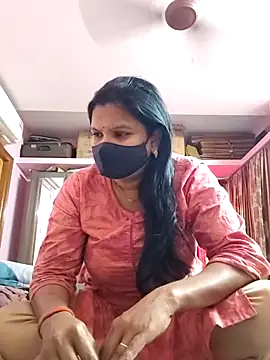 Lilly-queen online show from 03-18-25, 11:08