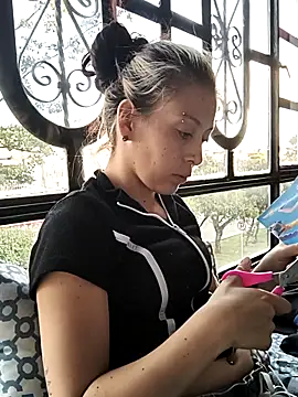 Tefannyy  online show from 10-14-25, 10:21