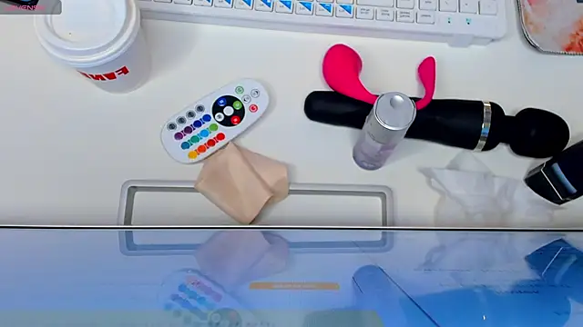 GiaCale online show from 11-07-25, 01:22