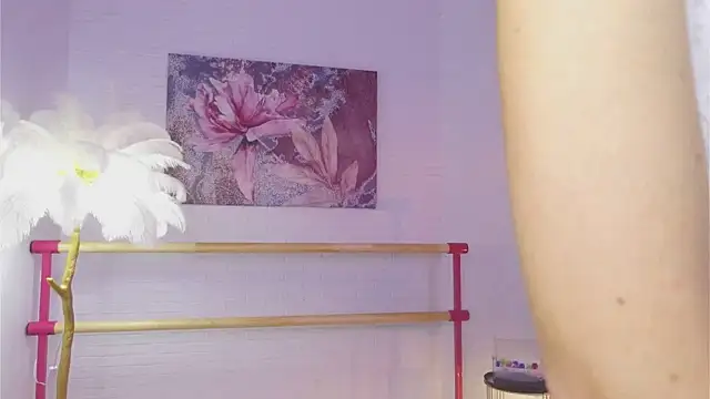 lylylovesyou online show from 12-10-24, 05:50