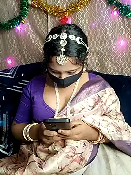 Snapshot of Deshi_Chori chatting on 01-14-25, 11:37 Deshi Chori online show from 01-14-25, 11:37