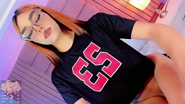 Snapshot of Baddinner chatting on 04-03-26, 01:09 Baddinner online show from 04-03-26, 01:09