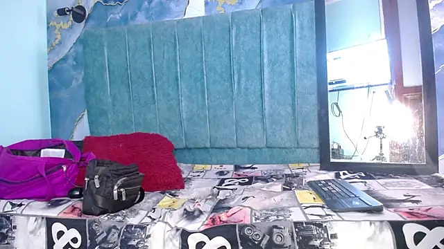 Snapshot of engel_devil chatting on 11-23-25, 02:28 engel devil online show from 11-23-25, 02:28