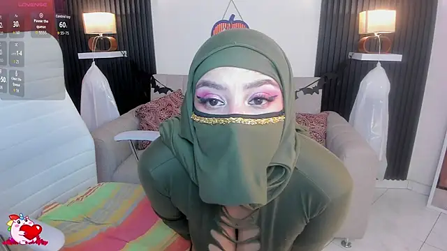 cloe sirena online show from 10-24-25, 03:52