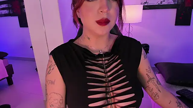 AnnikaMerliahh  online show from 02-21-25, 03:21