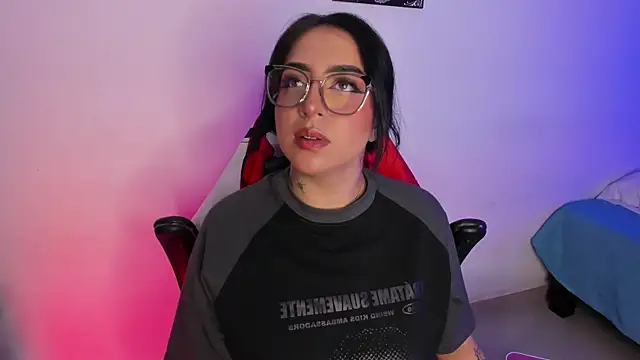 AnnikaMerliahh  online show from 09-16-25, 04:24