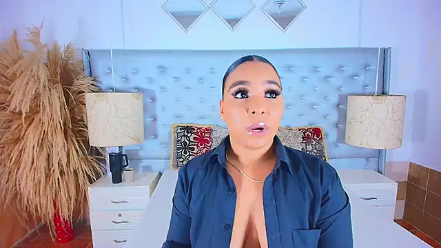 EileenBenzon online show from 10-24-25, 03:47