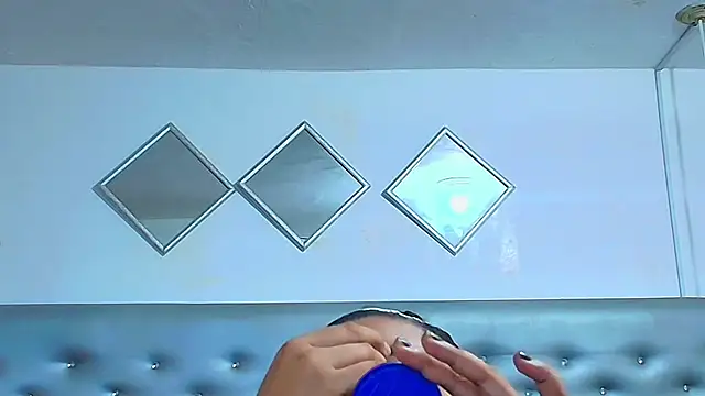 EileenBenzon online show from 11-06-25, 02:40