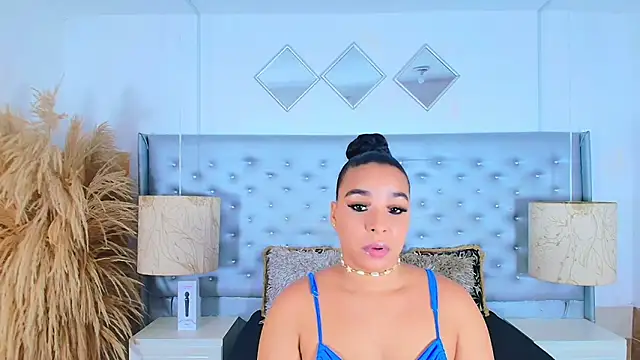 EileenBenzon online show from 11-21-25, 05:11