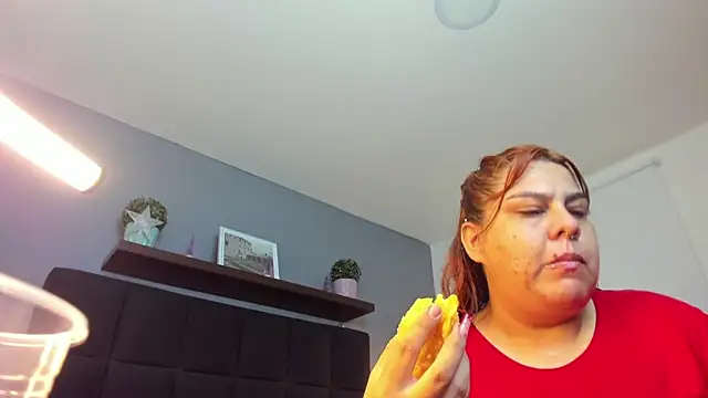 Snapshot of noaah_brown chatting on 12-27-24, 12:12 noaah brown online show from 12-27-24, 12:12