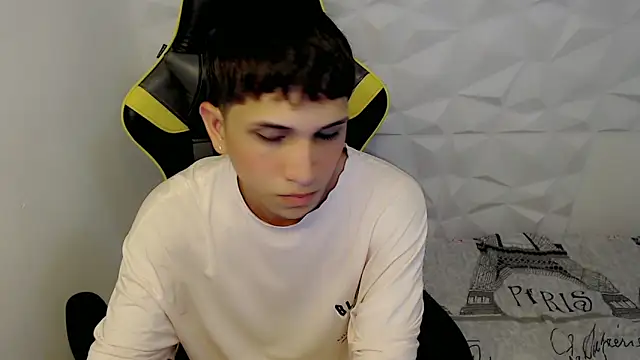 Snapshot of Brayan_lopezz chatting on 01-25-25, 12:47 Brayan lopezz online show from 01-25-25, 12:47