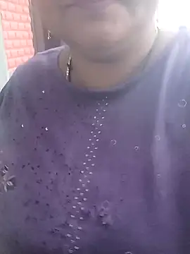 Snapshot of seemi_bhabhi chatting on 02-11-25, 01:41 seemi bhabhi online show from 02-11-25, 01:41