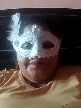 Snapshot of seemi_bhabhi chatting on 02-20-25, 10:16 seemi bhabhi online show from 02-20-25, 10:16