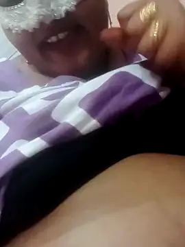 Snapshot of seemi_bhabhi chatting on 03-01-25, 10:02 seemi bhabhi online show from 03-01-25, 10:02