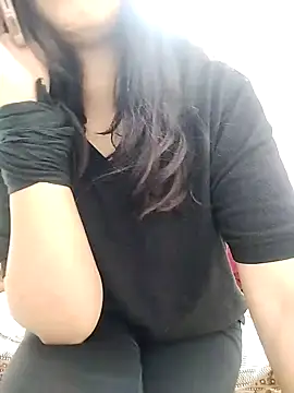 Snapshot of hottysameera chatting on 01-29-25, 04:19 hottysameera online show from 01-29-25, 04:19