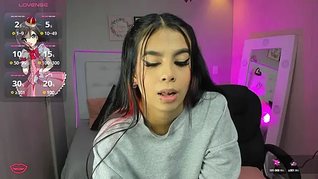 EMALINDA  HILSS online show from 02-21-25, 11:55