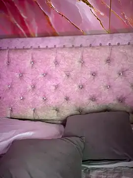 Rousse blue online show from 10-31-25, 03:51