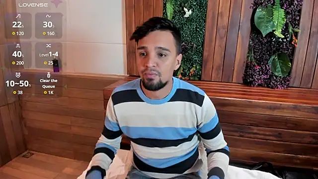 Snapshot of Edward_max chatting on 11-16-25, 03:23 Edward max online show from 11-16-25, 03:23