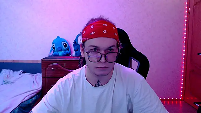 Steve Mi online show from 09-15-25, 01:33