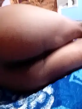 Snapshot of paugrande453 chatting on 12-03-24, 01:21 paugrande453 online show from 12-03-24, 01:21