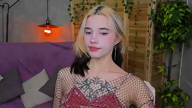 Snapshot of as1an_girlfriend chatting on 01-18-25, 06:56 as1an girlfriend online show from 01-18-25, 06:56