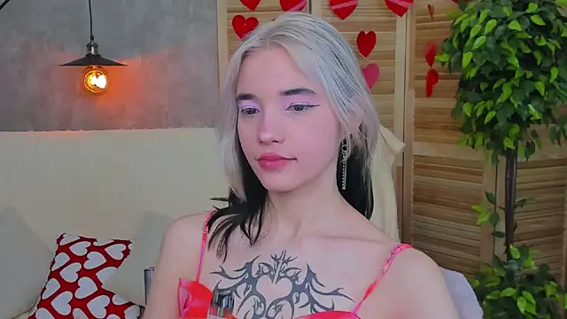 Snapshot of as1an_girlfriend chatting on 02-14-25, 06:45 as1an girlfriend online show from 02-14-25, 06:45