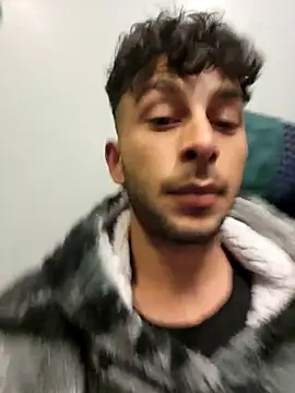 Iulianmarius12 online show from 03-18-25, 09:53