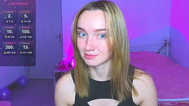 Wild Sophie  online show from 12-14-25, 04:34