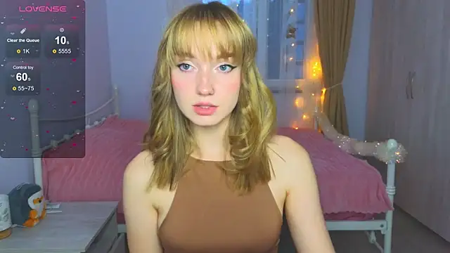 Wild Sophie  online show from 12-21-25, 01:51