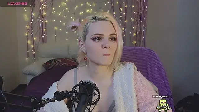 One Moment  online show from 02-08-25, 02:36