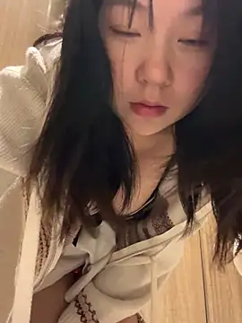 Snapshot of Xixi-Gala chatting on 01-11-25, 07:49 Xixi-Gala online show from 01-11-25, 07:49