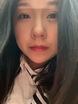 Snapshot of Xixi-Gala chatting on 03-17-25, 04:40 Xixi-Gala online show from 03-17-25, 04:40